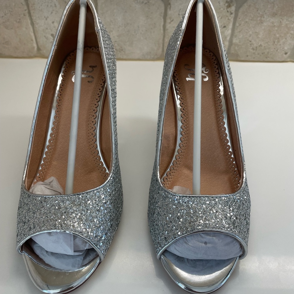 NEW Silver Glitter Peep-Toe Women's Wedge Heel Shoes - 3 inch heel - Size 7